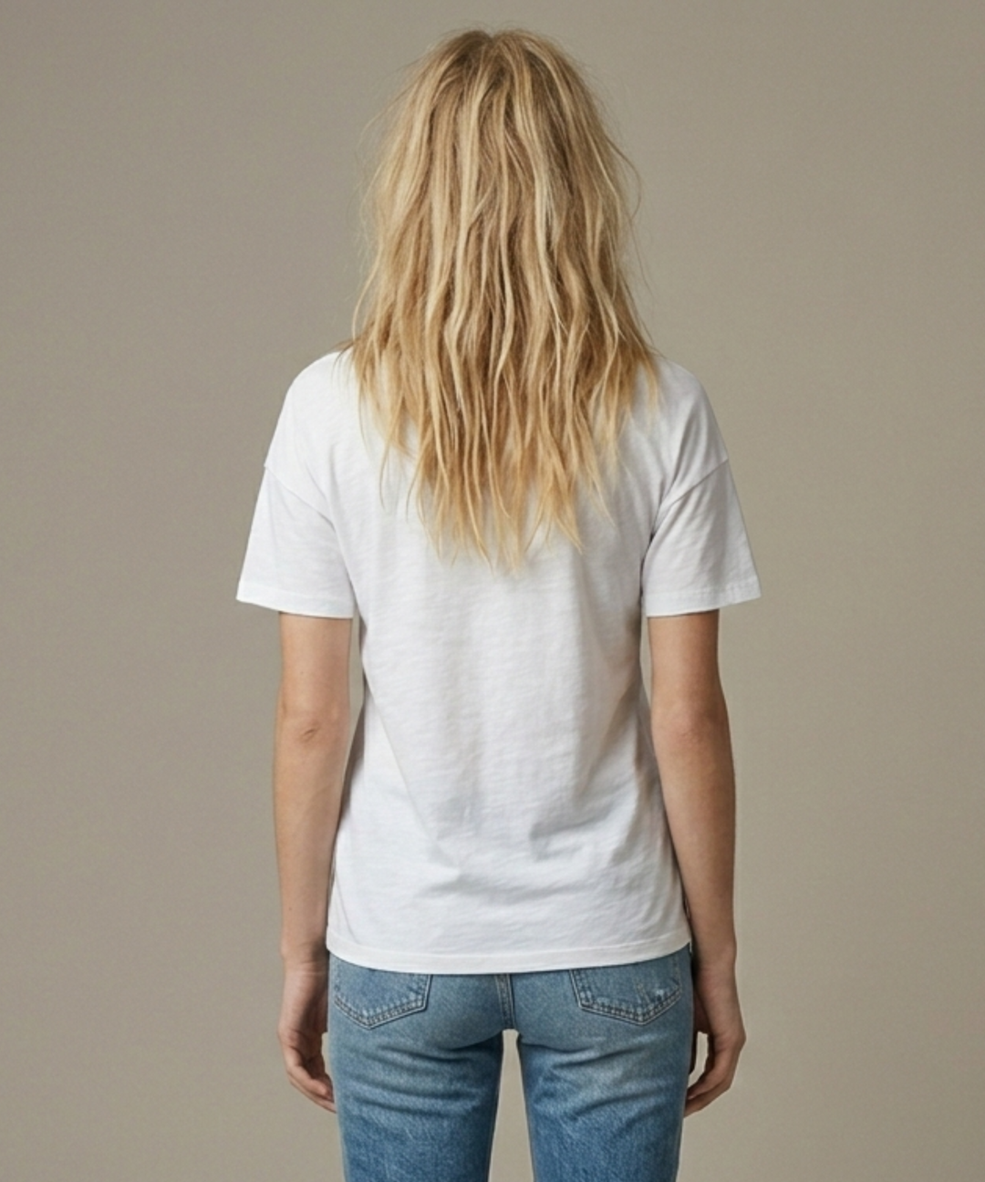 C'est Pas Moi | Rebelle Deep V